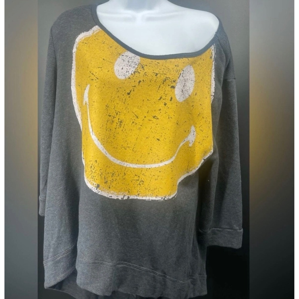T-Party Smiley Face Graphic Sweatshirt Open Draped Back Gray Yellow Medium NWT